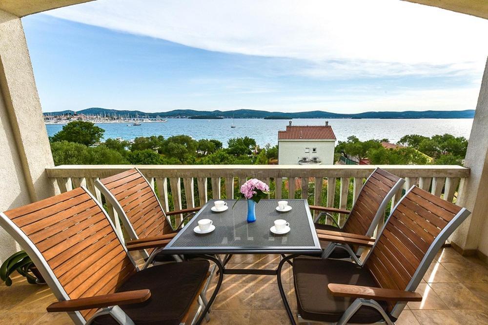 Apartments Adria ビオグラード・ナ・モル 部屋 写真